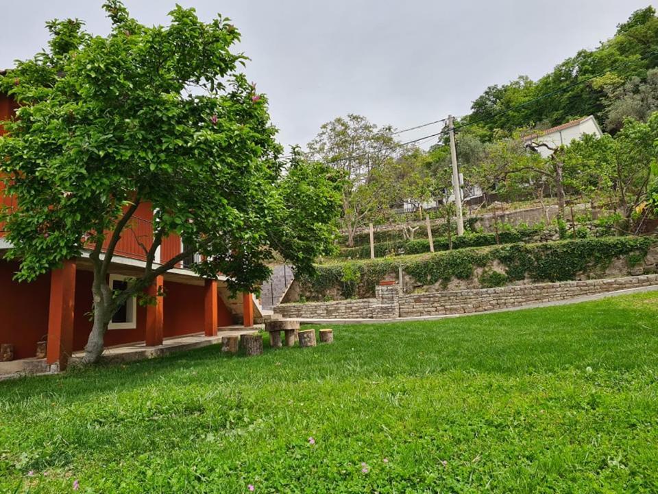 Holiday Home Vulezic Bar Buitenkant foto